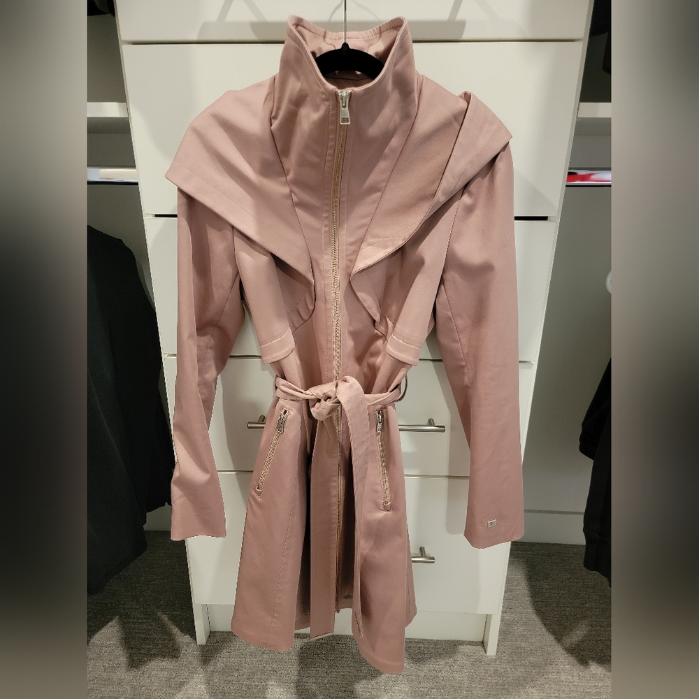 NWOT Soia And Kyo Trench Pink Size Medium